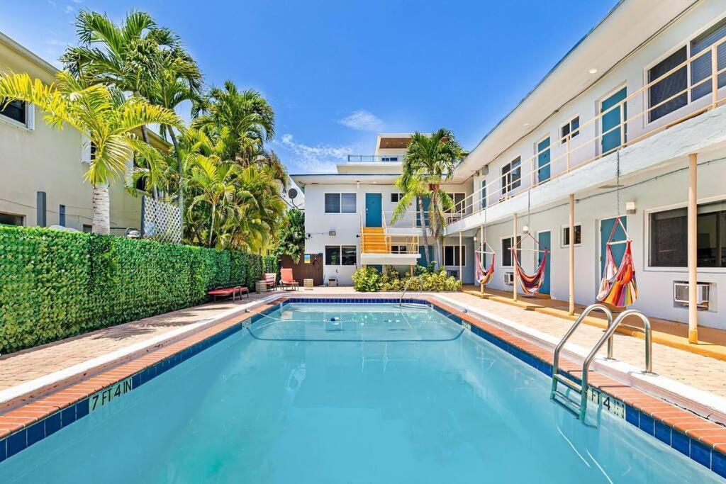 Hollywood Beach, Steps To The Beach, Pool Екстериор снимка