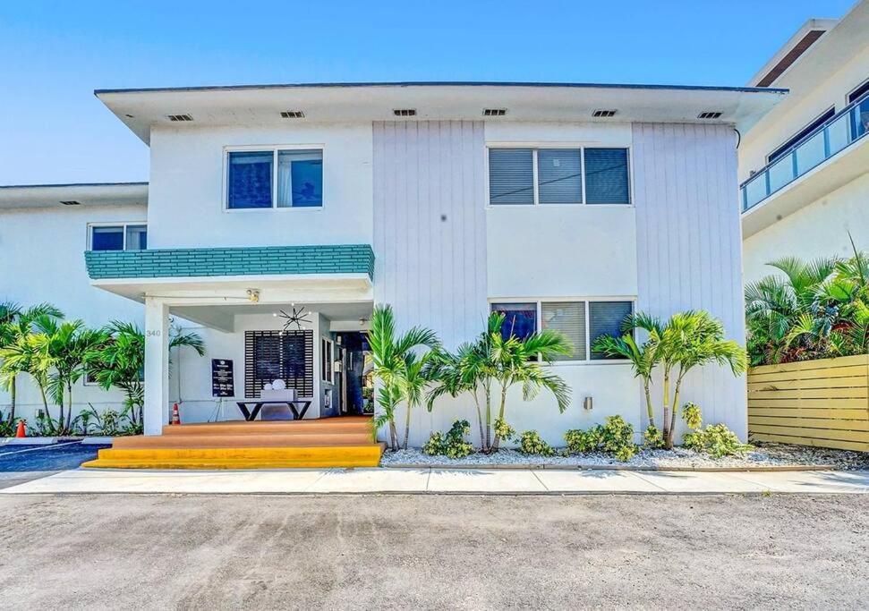Hollywood Beach, Steps To The Beach, Pool Екстериор снимка